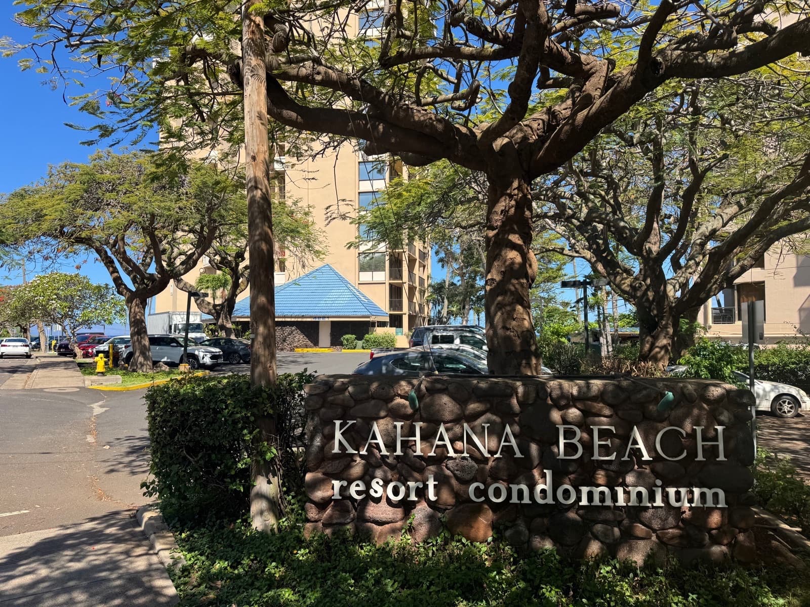 Kahana Beach Resort — Kahana, West Maui — condo guide