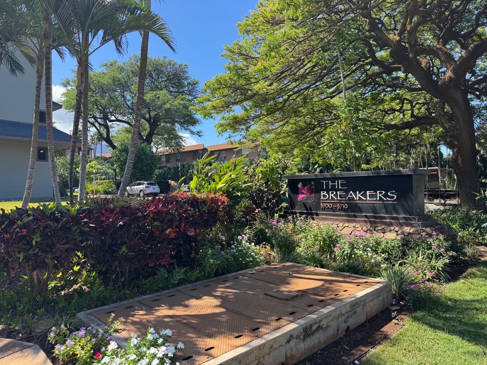 The Breakers — Honokowai, West Maui — condo guide